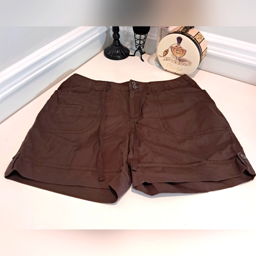 St John's Bay Dark Brown Casual Shorts NWT Sz 14W